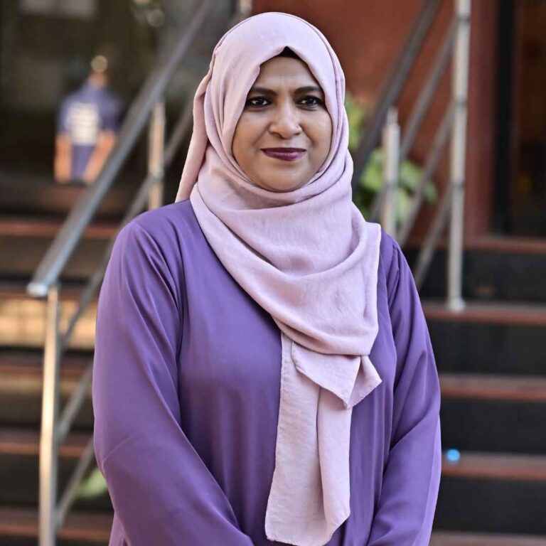 Dr. Anjum Nazir Qureshi Image